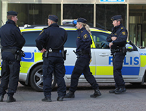 poliser o bil beskuren för BB