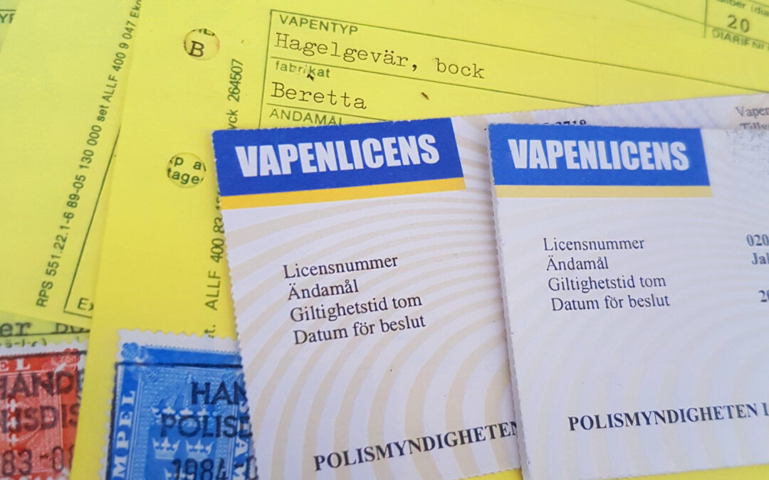 Polisen ger mördare och våldtäktsmän vapenlicens